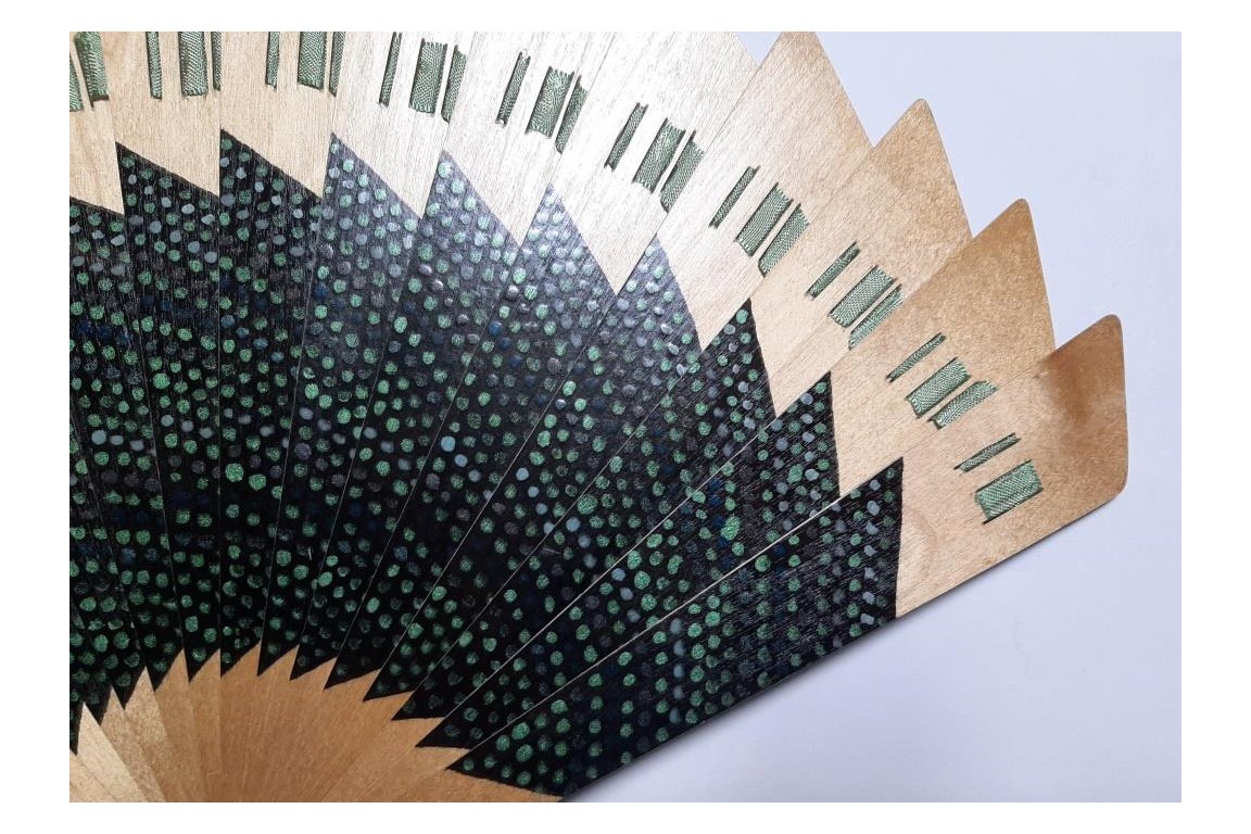 Dotted oblique. Contemporary fan by Alice Perrin, 2000