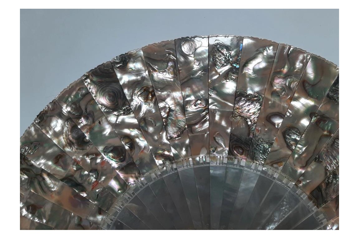 Ocean colors, contemporary fan by Blay Villa
