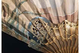 Swan, by Thomasse. Fan circa 1900