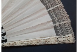 Le couronnement de l'Amour, éventail de Charles Chaplin vers 1880-90