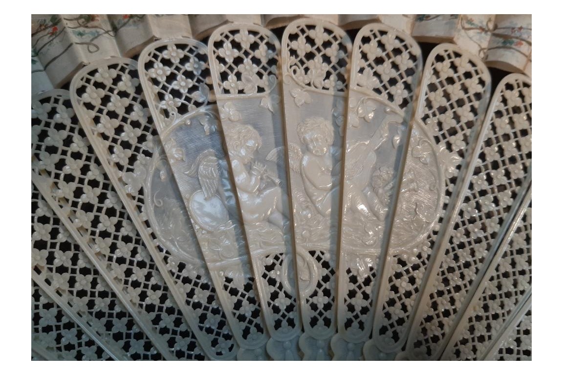 Timidité amoureuse, éventail d'Edouard Lièvre vers 1860-70