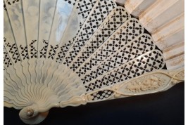 Timidité amoureuse, éventail d'Edouard Lièvre vers 1860-70