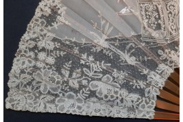 Sedan chair by Rodigue. Lace fan, circa 1890-95