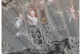 Sedan chair by Rodigue. Lace fan, circa 1890-95
