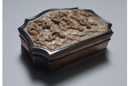 Moses Striking Water from the Rock, 18th century snuffbox