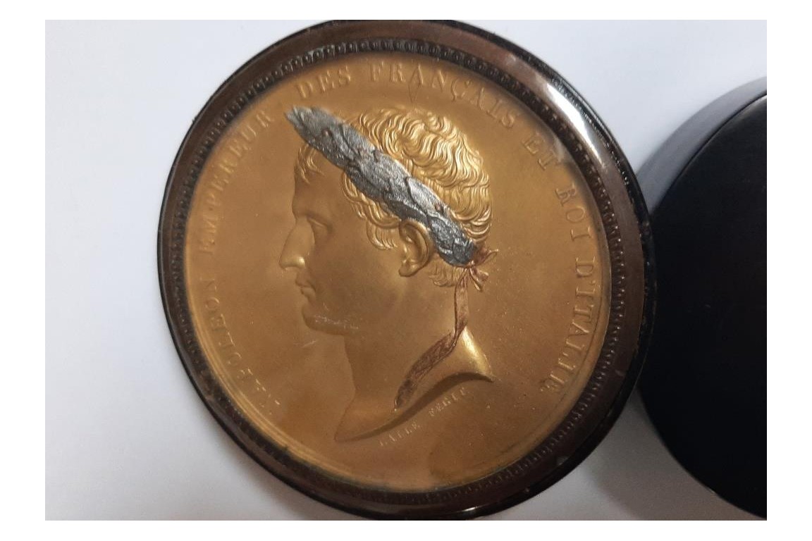 Napoleon, Emperor of the French and King of Italy. Early 19th century snuffbox