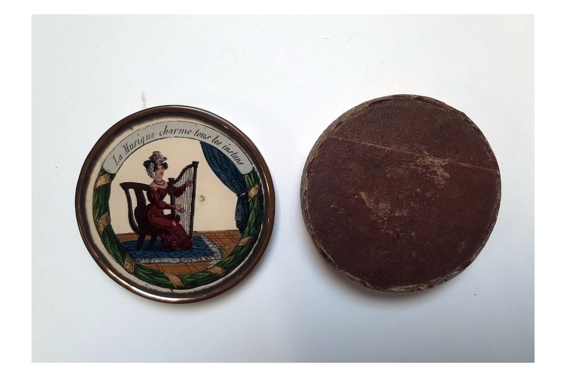 Music charms every moment, praline box circa 1825