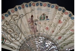 Mandolin player, Art Nouveau fan