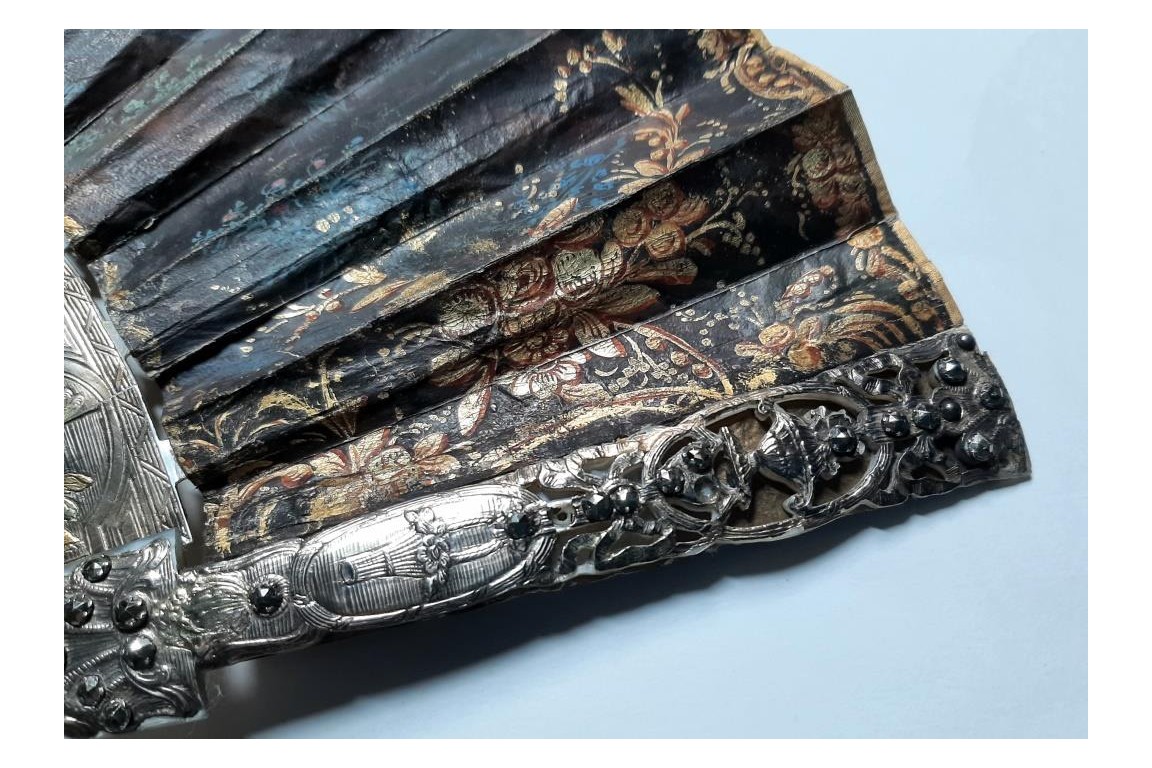 L'amour naissant, éventail d'époque Louis XV