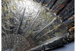 L'amour naissant, éventail d'époque Louis XV