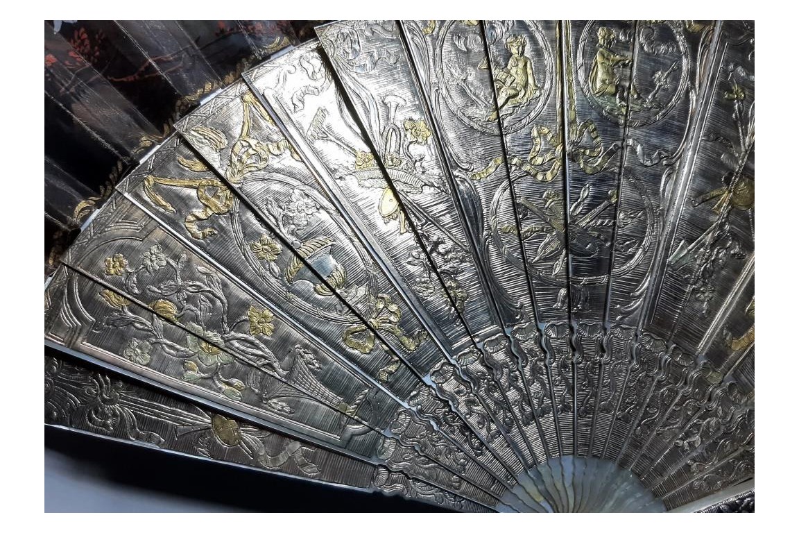 L'amour naissant, éventail d'époque Louis XV