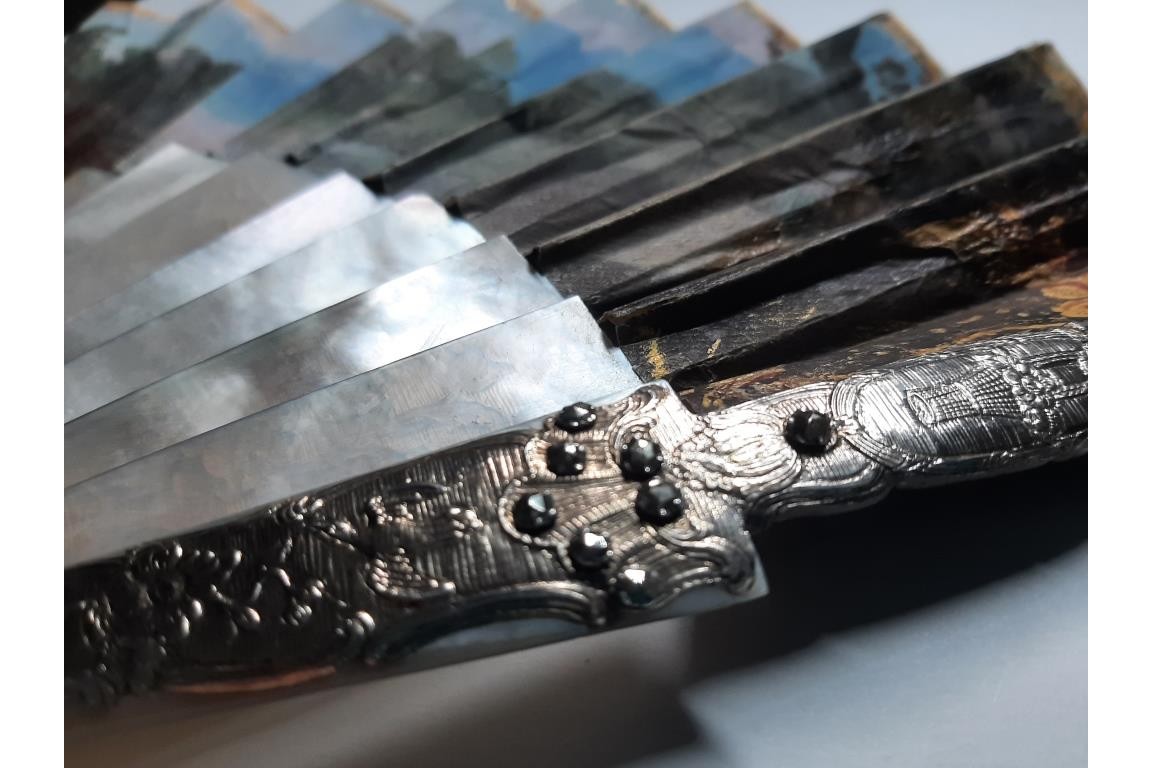 L'amour naissant, éventail d'époque Louis XV