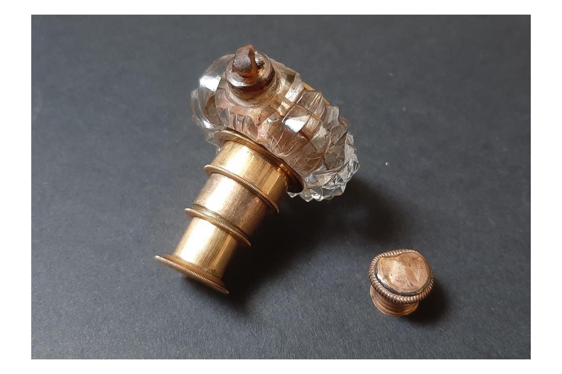 Optical perfum bottle, 19th century