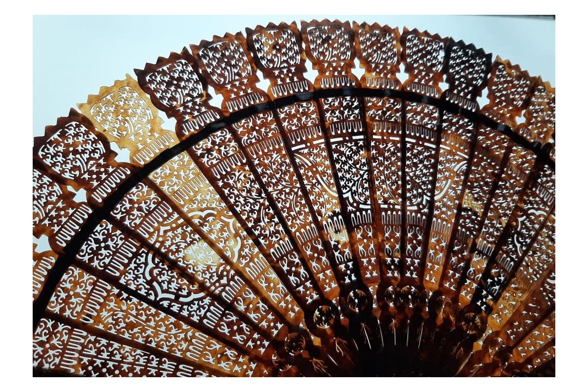 Chinese bats, 19th century fan