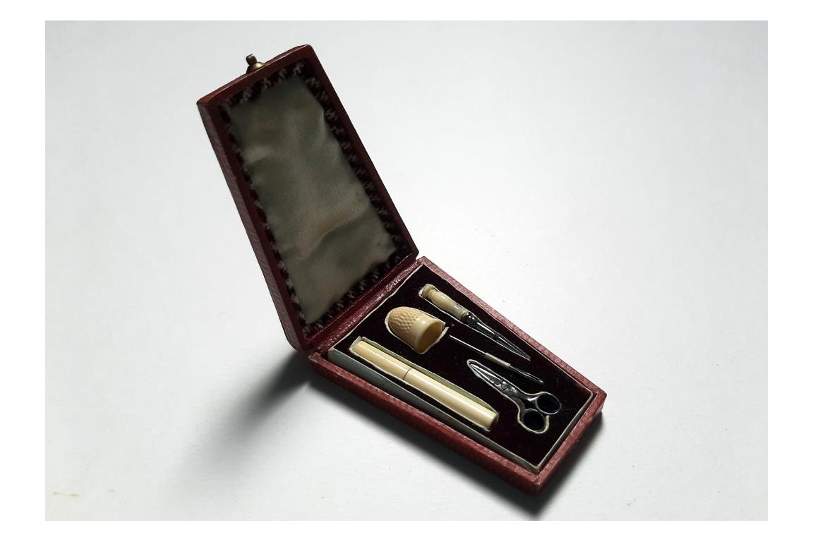 Miniature sewing kit, 19th century