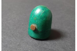 Thimble and its case, 18-19th century