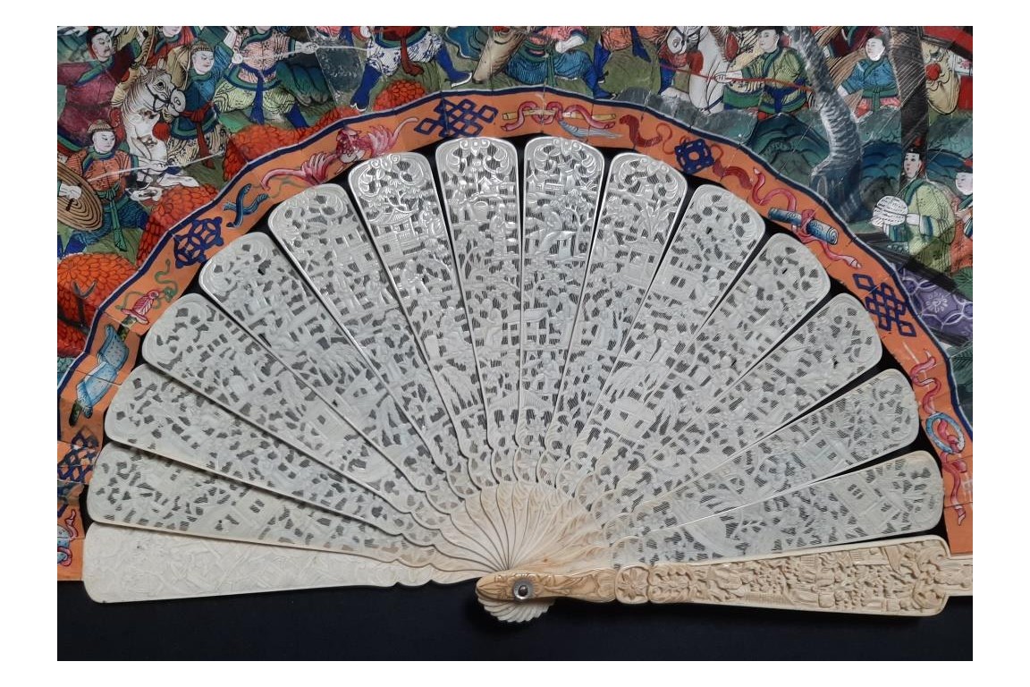 Le Château d’Eau de Canton et la pagode Whampoa, éventail XIXème siècle