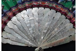 Pink and blue from China, 19th century fan