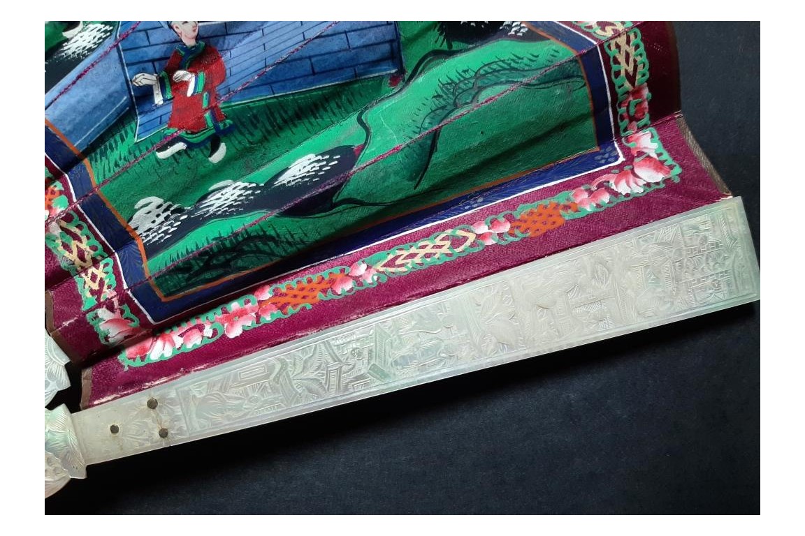Pink and blue from China, 19th century fan