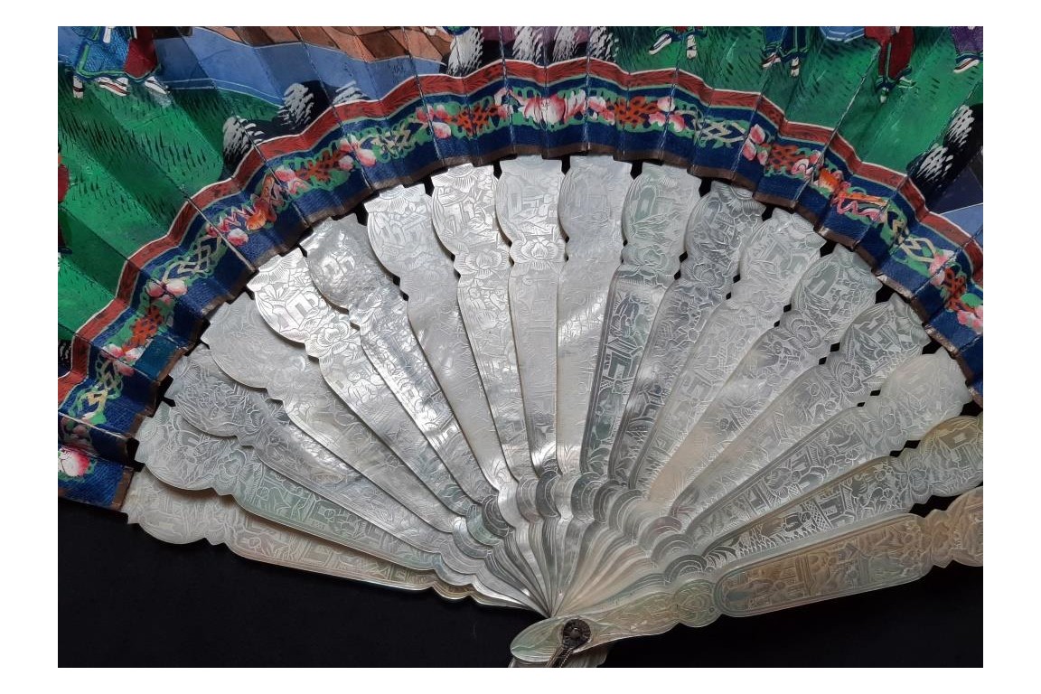 Pink and blue from China, 19th century fan
