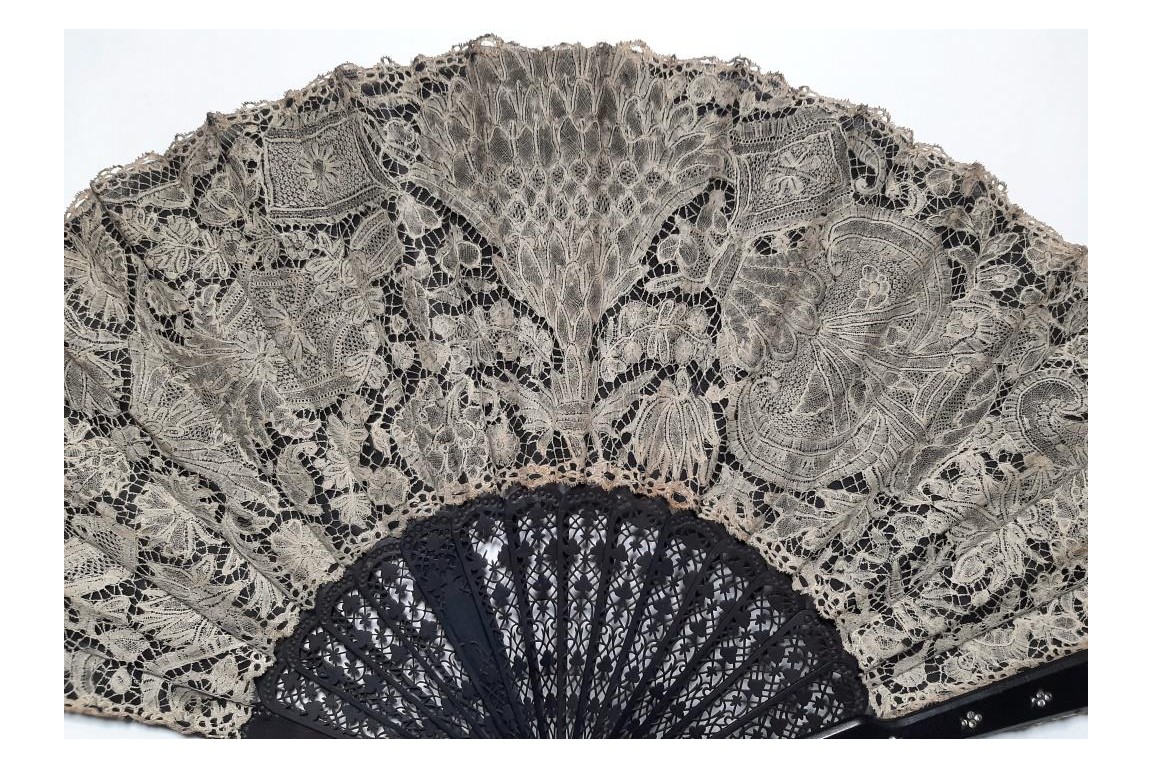 Artichaut de Bretagne, éventail vers 1860-1880