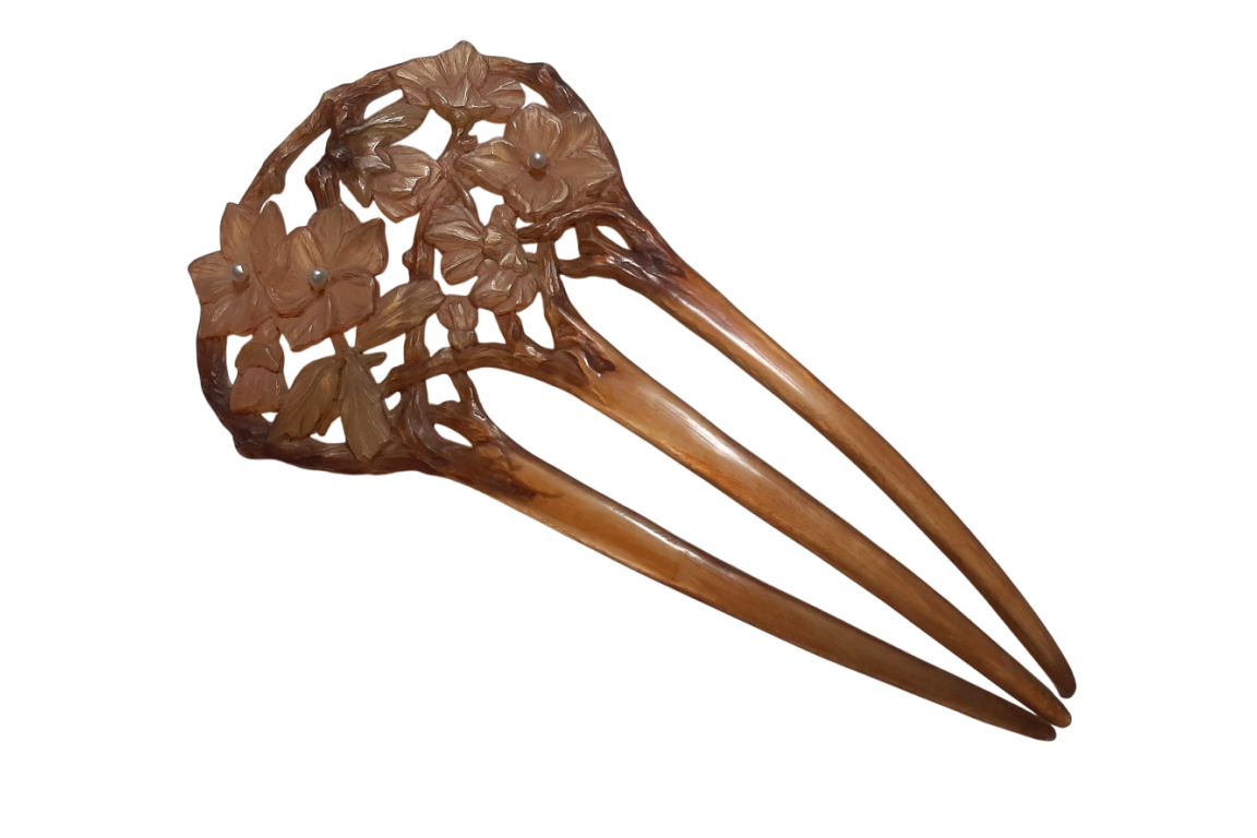 Flowers in the hair, comb by Georges Pierre, Art Nouveau