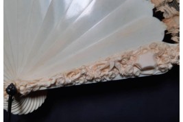 L’amour, les roses et les serpents, éventail vers 1860-70