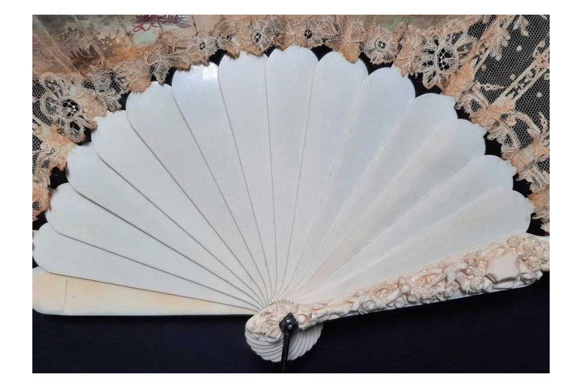 L’amour, les roses et les serpents, éventail vers 1860-70