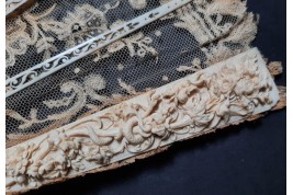 L’amour, les roses et les serpents, éventail vers 1860-70