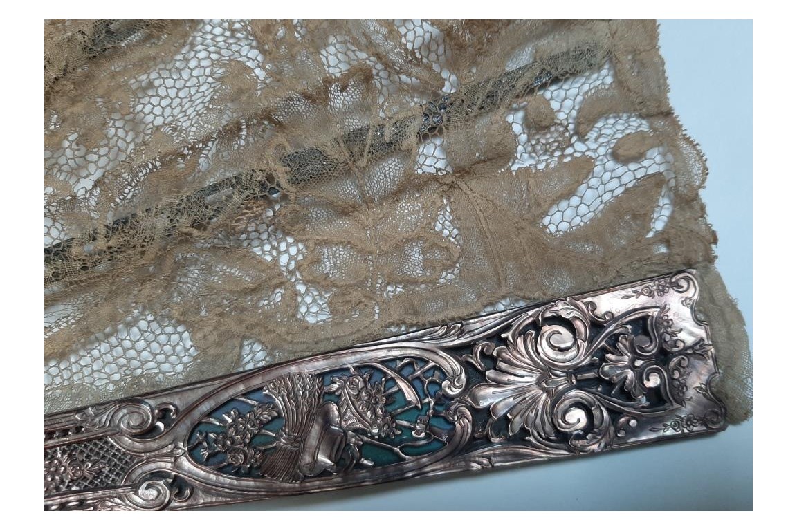 Flowers and gardening, fan circa 1880-1890