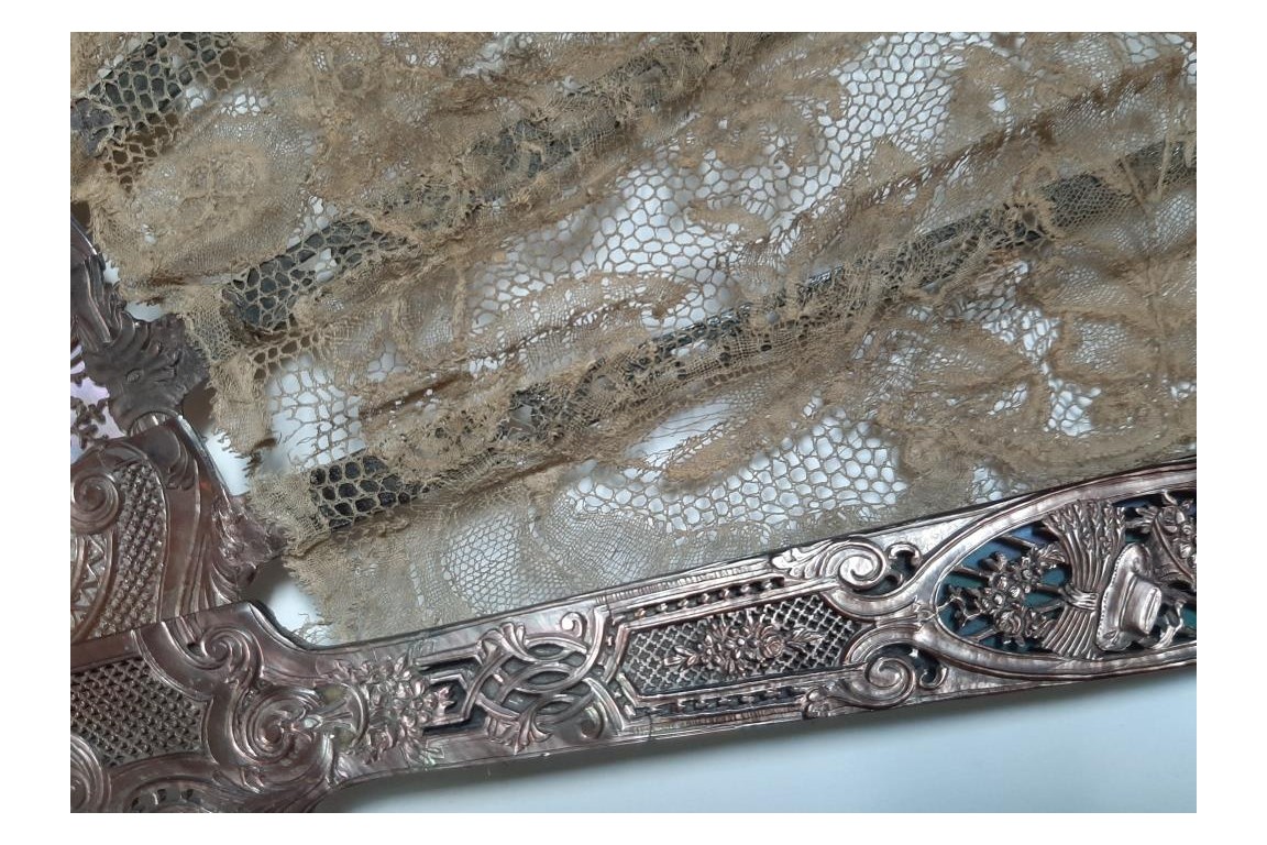 Flowers and gardening, fan circa 1880-1890