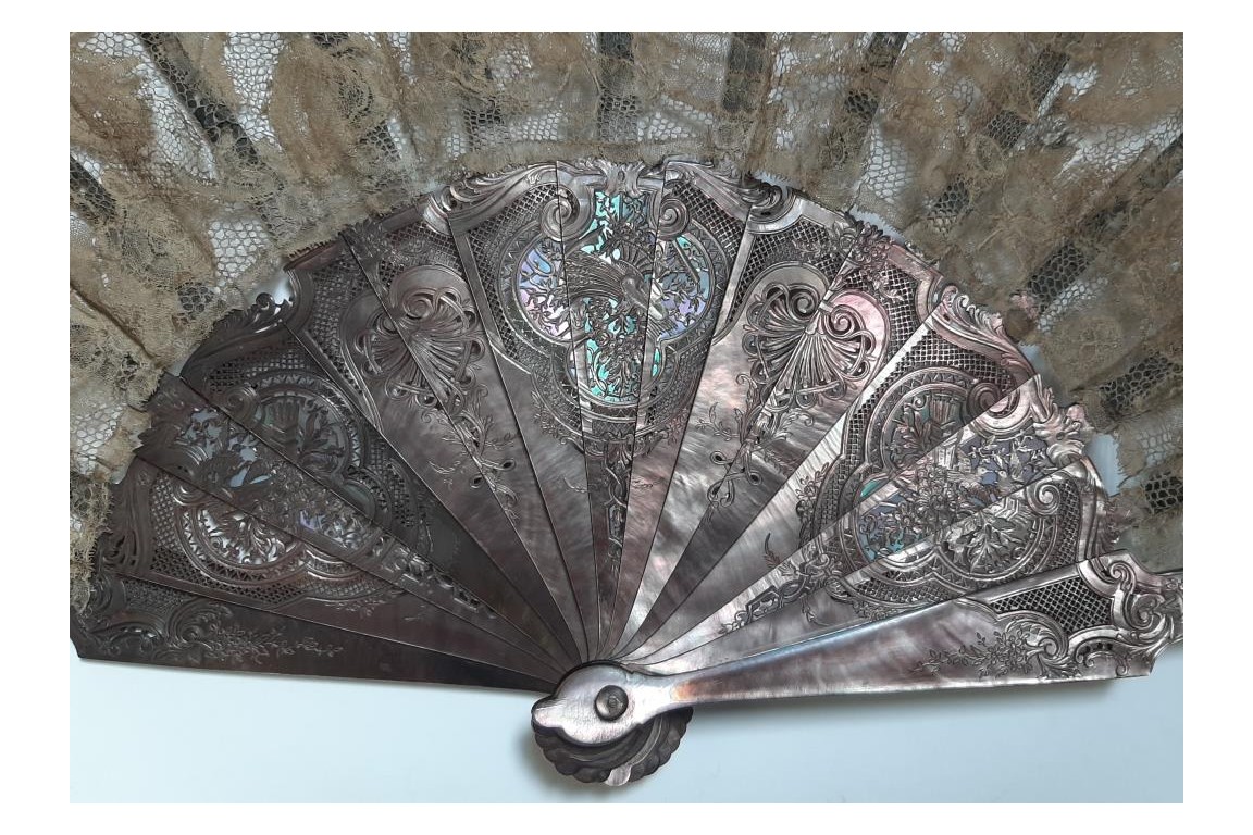 Flowers and gardening, fan circa 1880-1890