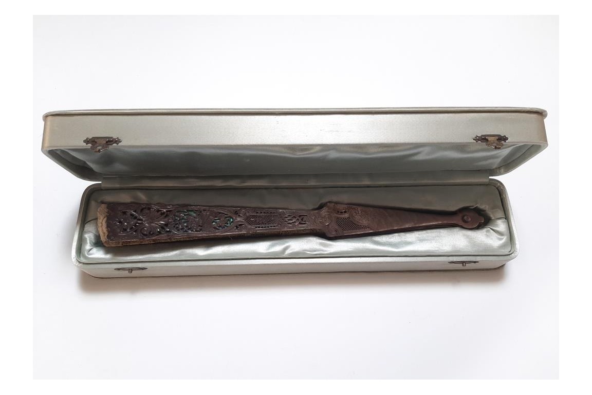 Flowers and gardening, fan circa 1880-1890