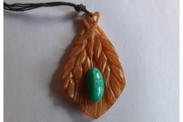 Des fleurs dans les cheveux, peigne de Georges Pierre, Art Nouveau