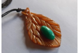 Des fleurs dans les cheveux, peigne de Georges Pierre, Art Nouveau