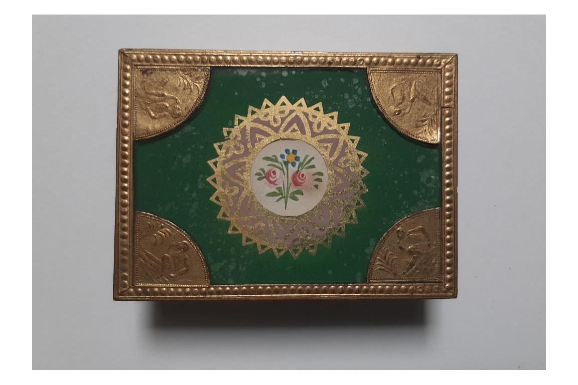 The gilded monkey. Romantic period box