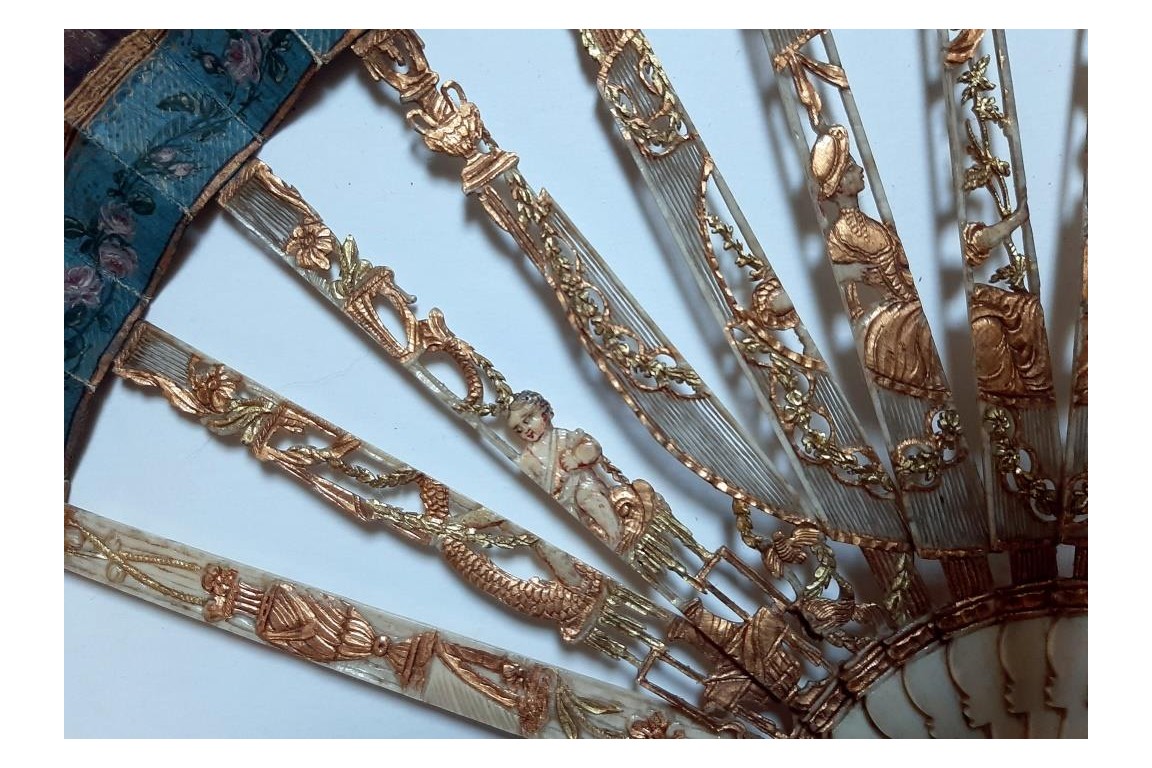 The dog, symbol of faithful love. 19th century pastiche fan