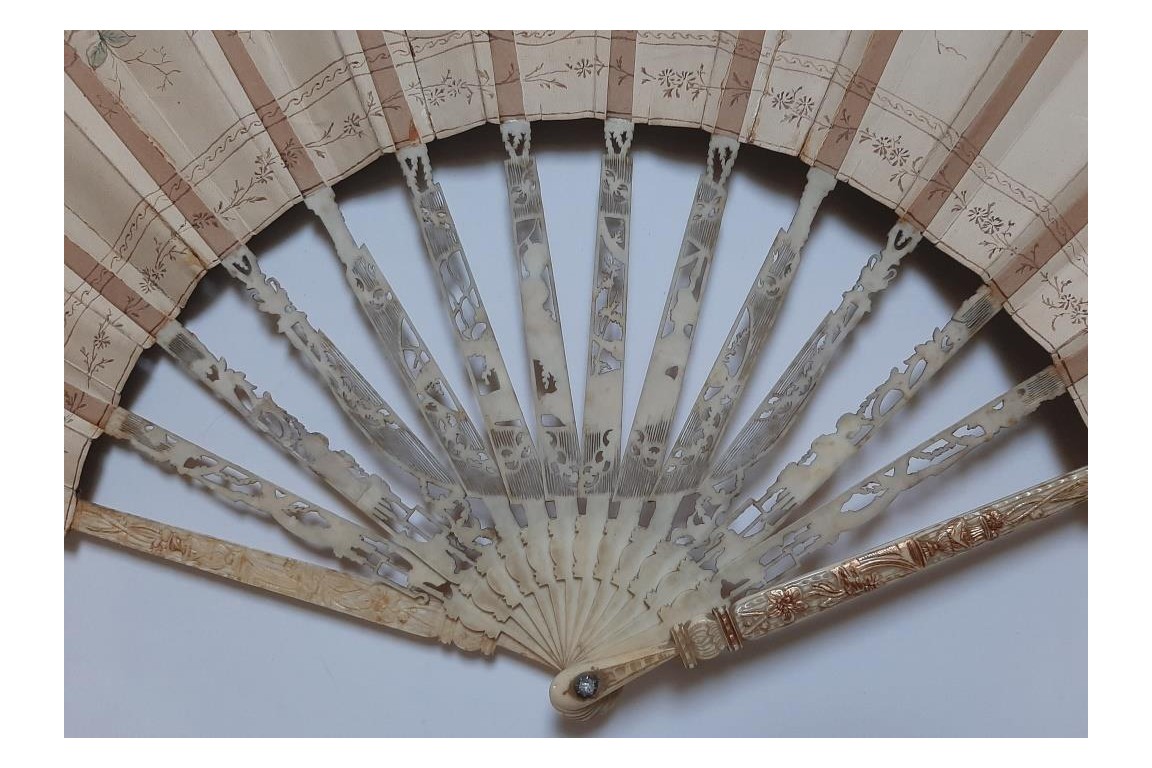 The dog, symbol of faithful love. 19th century pastiche fan