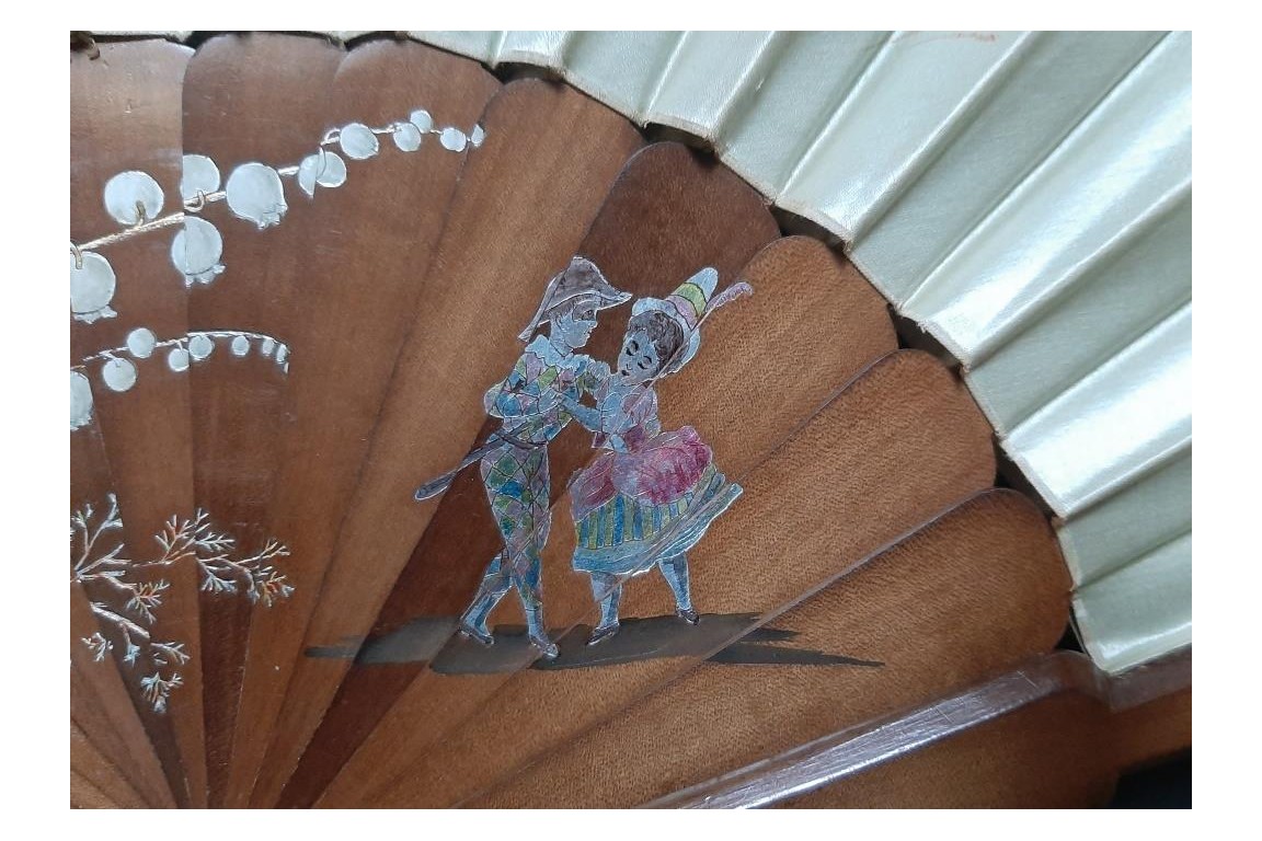 L'oiseau et Arlequin, éventail domino de Dubois-Souci vers 1880-90