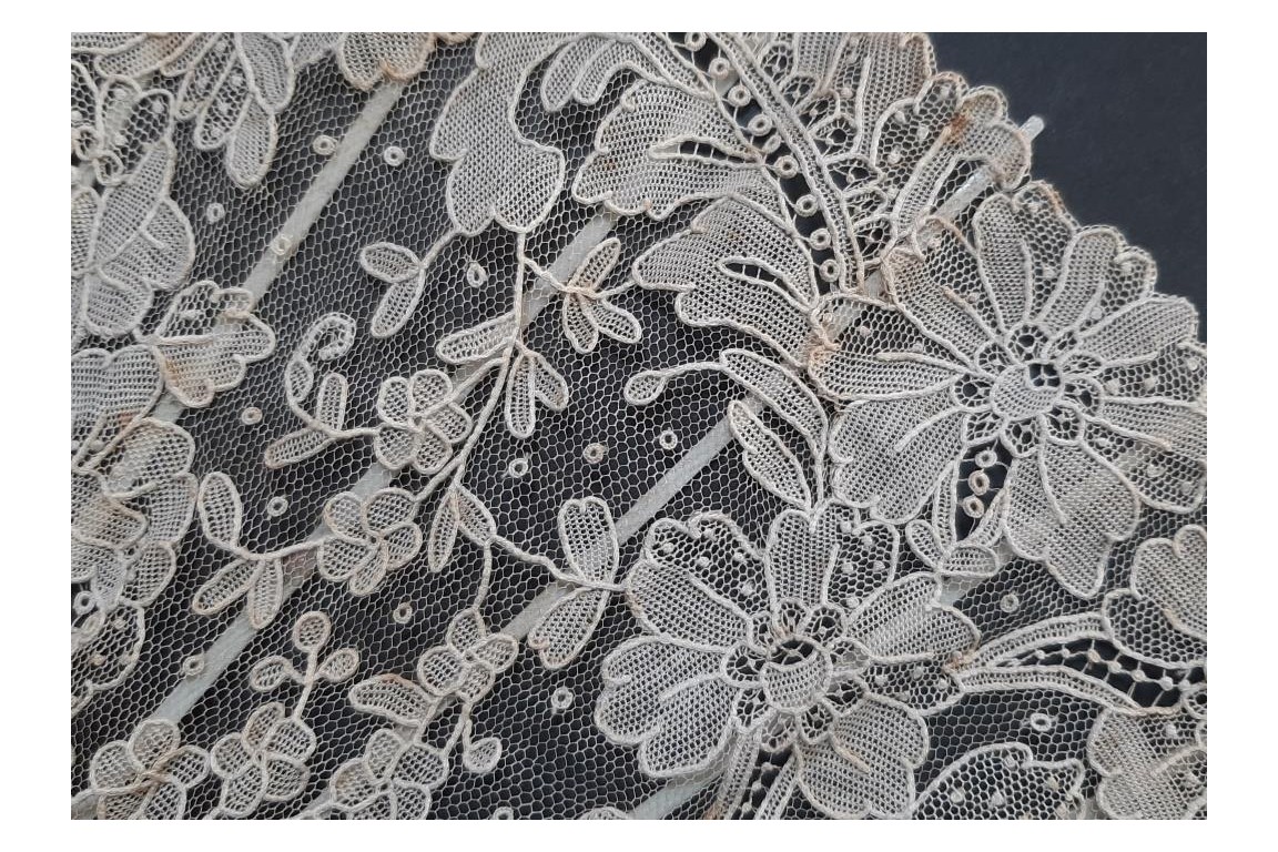 Chinese bird, late 19th century fan