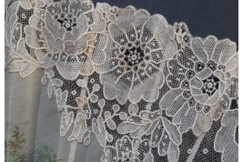 Chinese bird, late 19th century fan