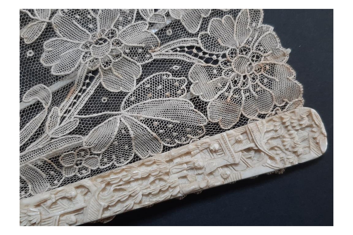 Chinese bird, late 19th century fan