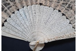 Chinese bird, late 19th century fan