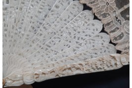 Chinese bird, late 19th century fan