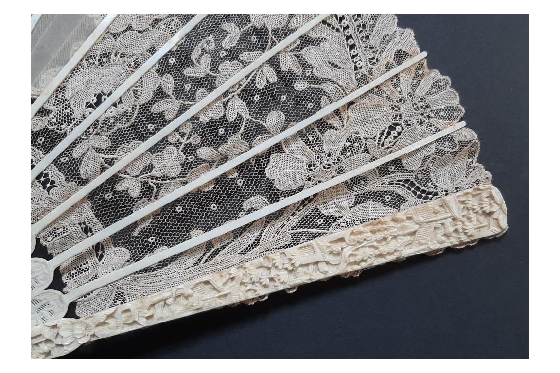 Chinese bird, late 19th century fan