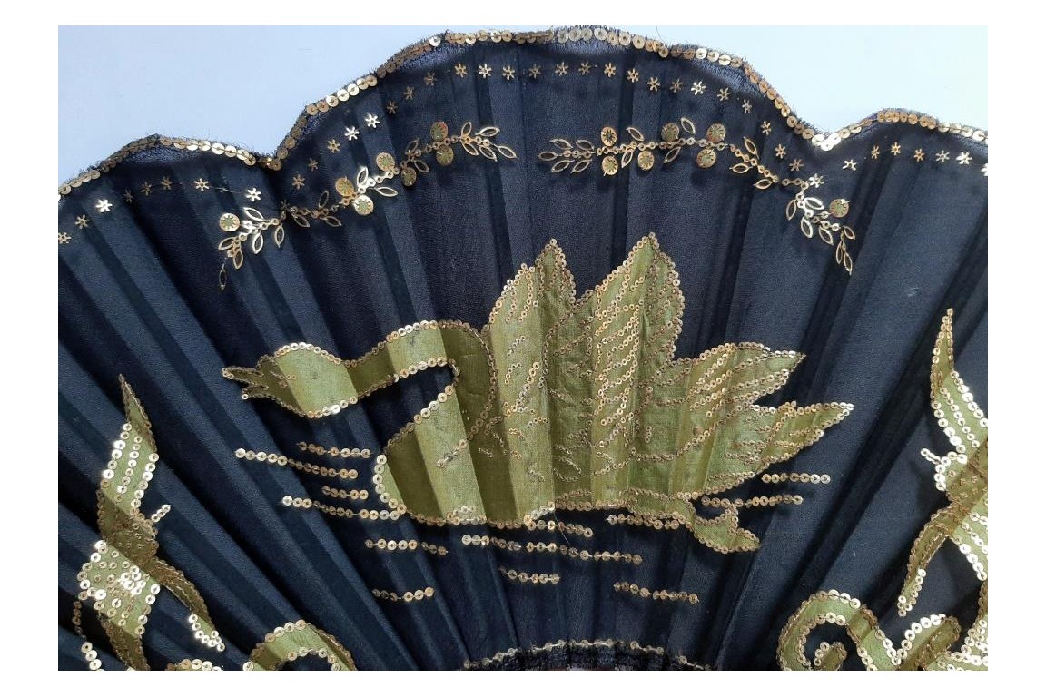 Green swan, Art Nouveau fan