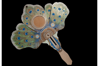 Beau comme un paon. Ecran miroir, vers 1900