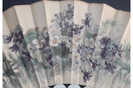 Fleurs et papillons, éventail vers 1860-70