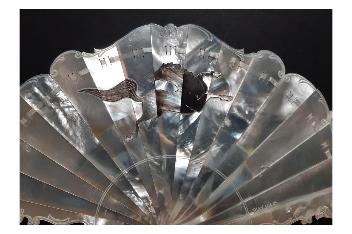 Wild horse, contemporary fan by Blay Villa