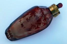 La biche, flacon en verre de Bohême, XIXème